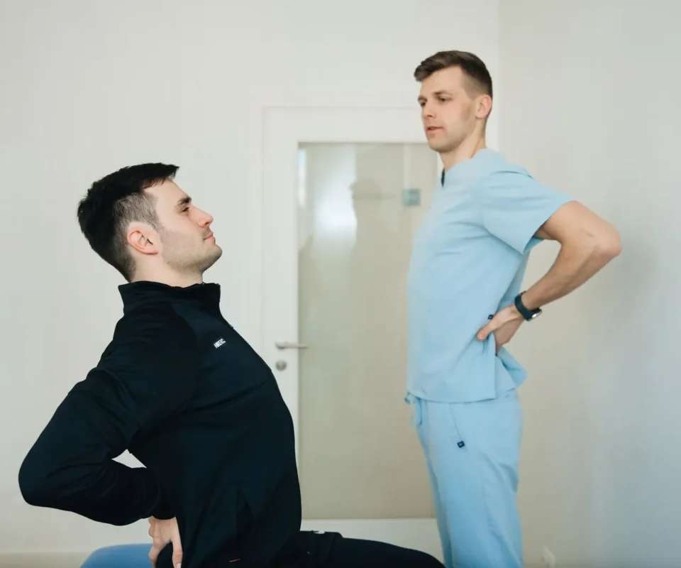 Illustrasjonsfoto av veiledet trening med fysioterapeut